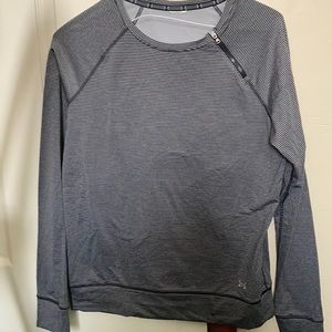 Women’s Under Armour Pullover- M- missing tag
